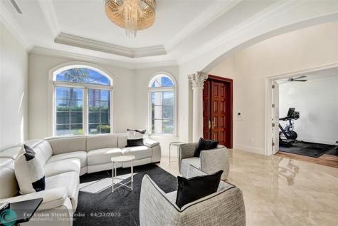 642 Palm Drive Hallandale Beach FL 33009