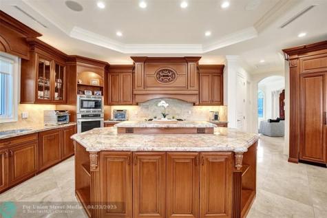 642 Palm Drive Hallandale Beach FL 33009