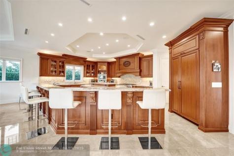 642 Palm Drive Hallandale Beach FL 33009