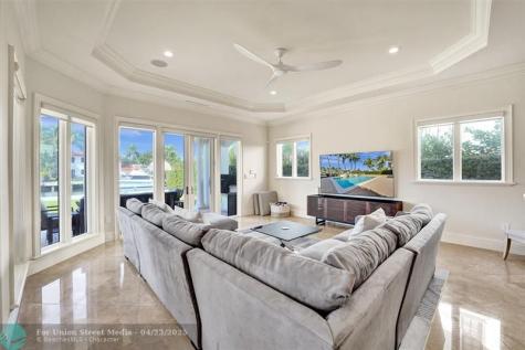 642 Palm Drive Hallandale Beach FL 33009