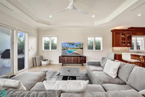 642 Palm Drive Hallandale Beach FL 33009