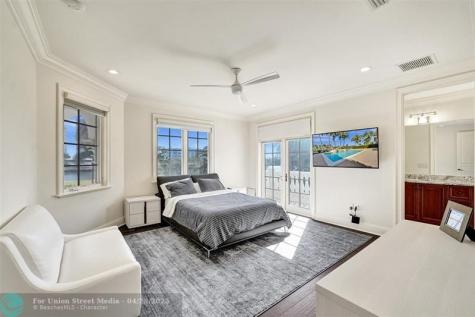 642 Palm Drive Hallandale Beach FL 33009
