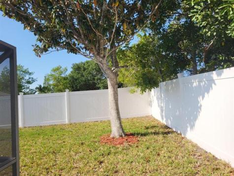 702 SW Belmont Circle Port St Lucie FL 34953