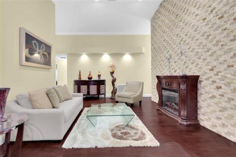 10481 NW 17th Street Plantation FL 33322