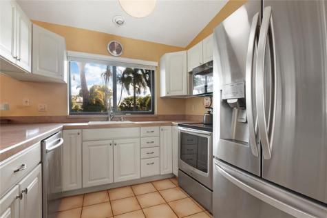 5541 Ainsley Court Boynton Beach FL 33437