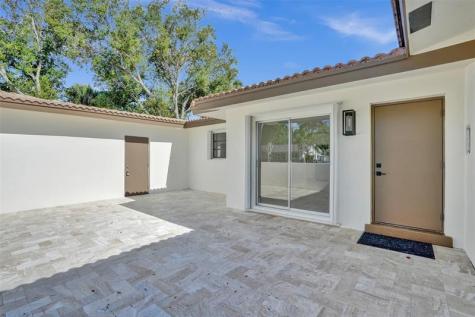 2111 NE 35th Street Lighthouse Point FL 33064
