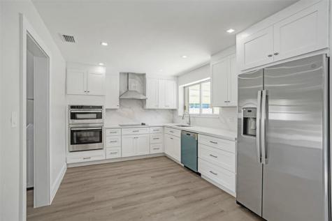 2111 NE 35th Street Lighthouse Point FL 33064