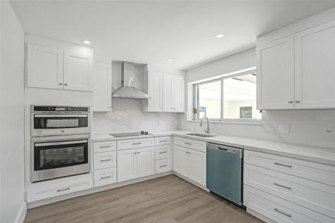 2111 NE 35th Street Lighthouse Point FL 33064