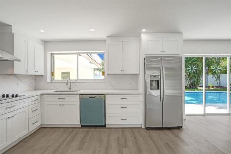 2111 NE 35th Street Lighthouse Point FL 33064