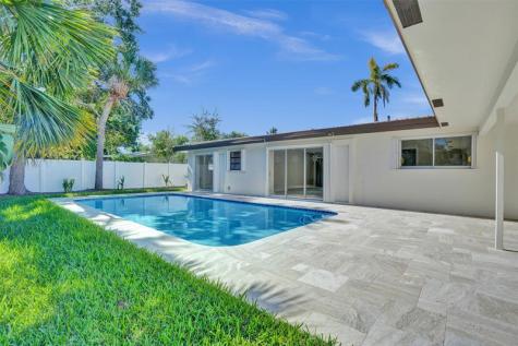 2111 NE 35th Street Lighthouse Point FL 33064