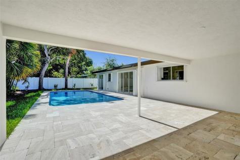 2111 NE 35th Street Lighthouse Point FL 33064