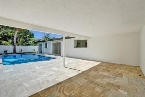 2111 NE 35th Street Lighthouse Point FL 33064