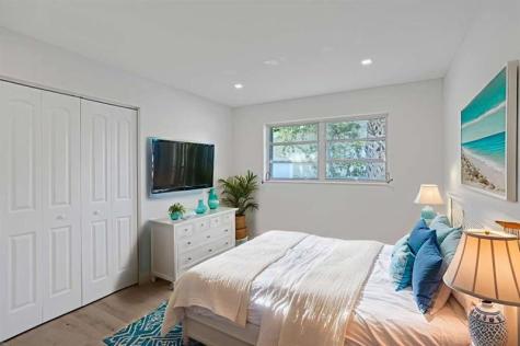 2111 NE 35th Street Lighthouse Point FL 33064