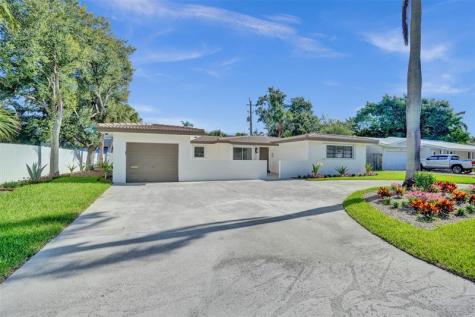 2111 NE 35th Street Lighthouse Point FL 33064