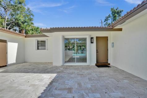 2111 NE 35th Street Lighthouse Point FL 33064