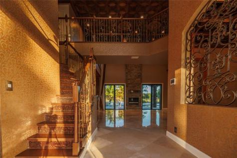 5660 Lago Del Sol Drive Lake Worth FL 33449