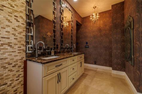 5660 Lago Del Sol Drive Lake Worth FL 33449