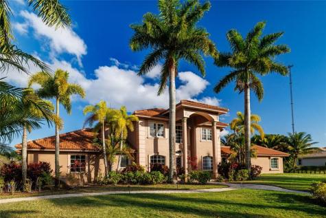 5660 Lago Del Sol Drive Lake Worth FL 33449