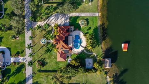 5660 Lago Del Sol Drive Lake Worth FL 33449