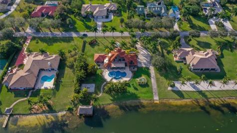 5660 Lago Del Sol Drive Lake Worth FL 33449