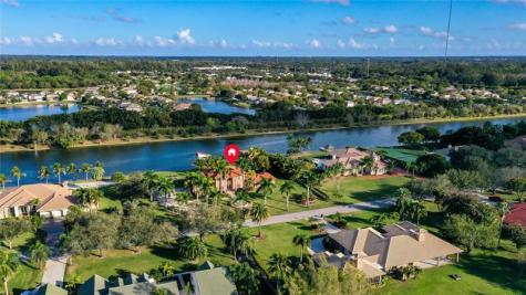 5660 Lago Del Sol Drive Lake Worth FL 33449