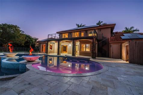 5660 Lago Del Sol Drive Lake Worth FL 33449