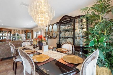 961 SW 98th Avenue Pembroke Pines FL 33025