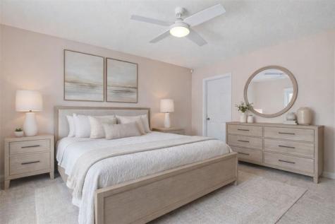 961 SW 98th Avenue Pembroke Pines FL 33025