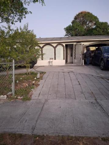 1944 NE 2nd Avenue Pompano Beach FL 33060