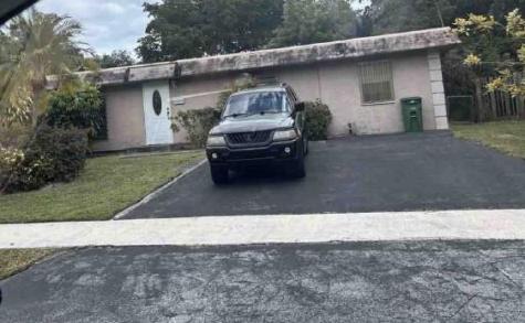 7802 NW 69th Terrace Tamarac FL 33321