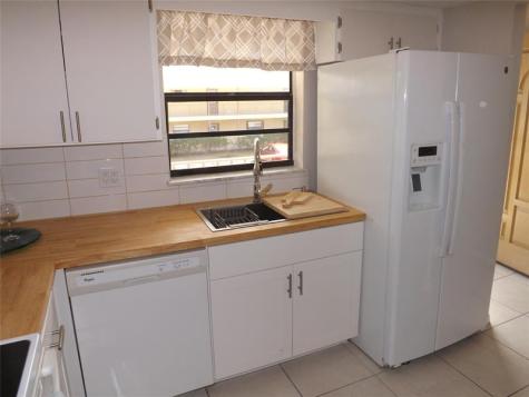 400 18TH Street F7 Vero Beach FL 32960