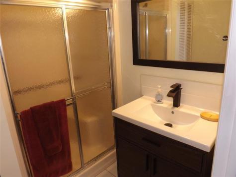 400 18TH Street F7 Vero Beach FL 32960