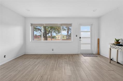 241 W 20th Street Riviera Beach FL 33404