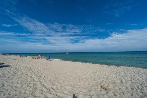 241 W 20th Street Riviera Beach FL 33404