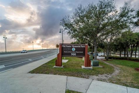 241 W 20th Street Riviera Beach FL 33404