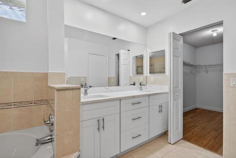 3385 Seabreeze Lane Margate FL 33063