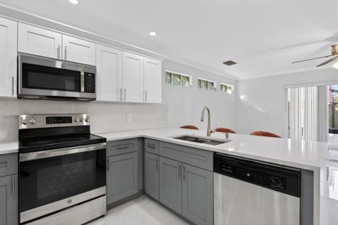 3385 Seabreeze Lane Margate FL 33063
