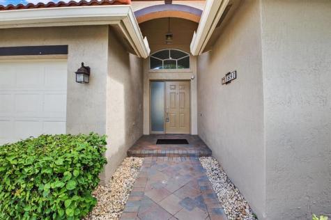 5891 Royal Isles Boulevard Boynton Beach FL 33437