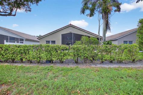 5891 Royal Isles Boulevard Boynton Beach FL 33437