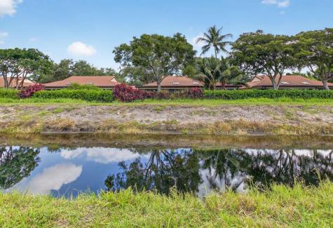 5891 Royal Isles Boulevard Boynton Beach FL 33437