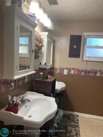 815 Caribbean Clewiston FL 33440