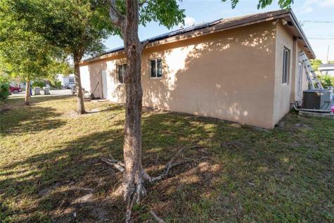 2430 NW 13 Street Pompano Beach FL 33069