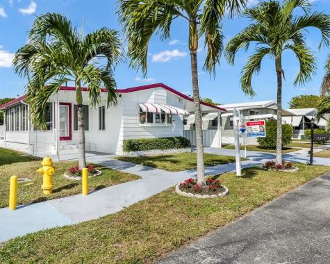5279 NW 4th Terrace Deerfield Beach FL 33064