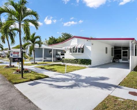 5279 NW 4th Terrace Deerfield Beach FL 33064