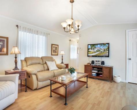 5279 NW 4th Terrace Deerfield Beach FL 33064