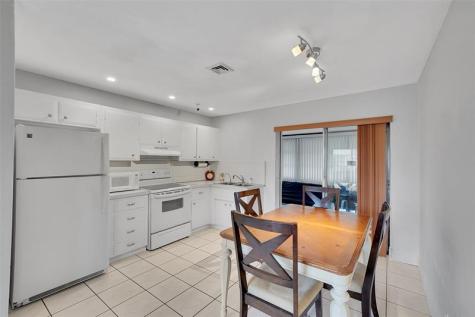 4563 NW 16th Terrace Tamarac FL 33309