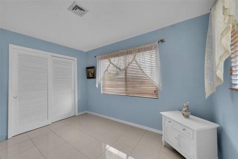 4563 NW 16th Terrace Tamarac FL 33309