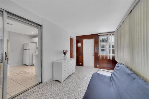 4563 NW 16th Terrace Tamarac FL 33309