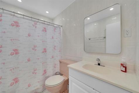 4563 NW 16th Terrace Tamarac FL 33309