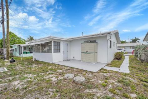 4563 NW 16th Terrace Tamarac FL 33309